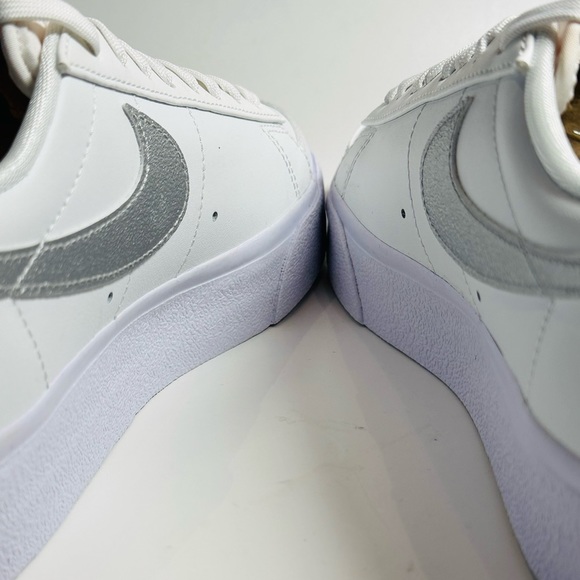 NIKE WOMEN'S BLAZER LOW PLATFORM Sneakers - Picture 6 of 7